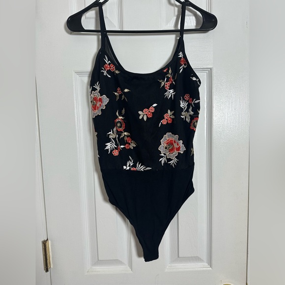 ITOO Tops - Black and Red Floral Bodysuit with Adjustable Straps Size S (embroidered flowers